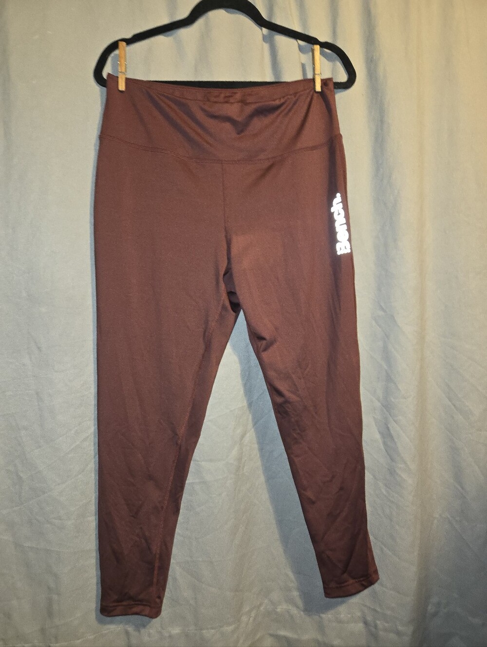 Bench Athletic High-Waist Leggings in Maroon